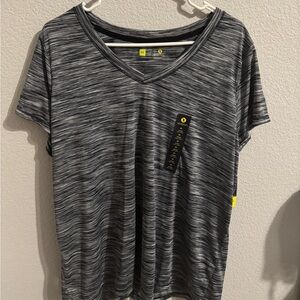 Xersion women workout tops (2 shirts)